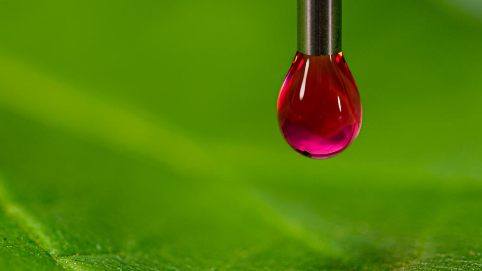 How does the pendant drop method work? - DataPhysics Instruments
